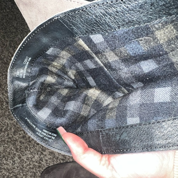 Born leather sued knee high boot. - Picture 6 of 6